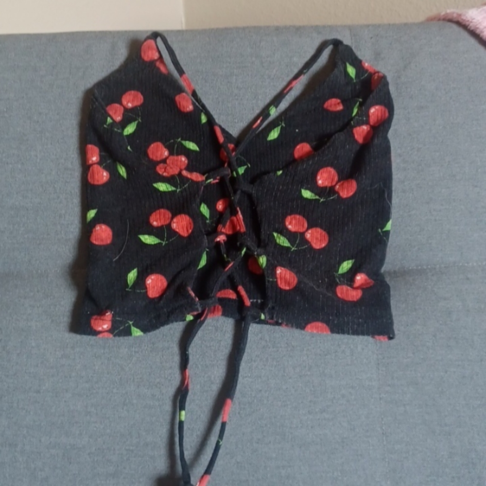 Crop top cherry pattern worn once